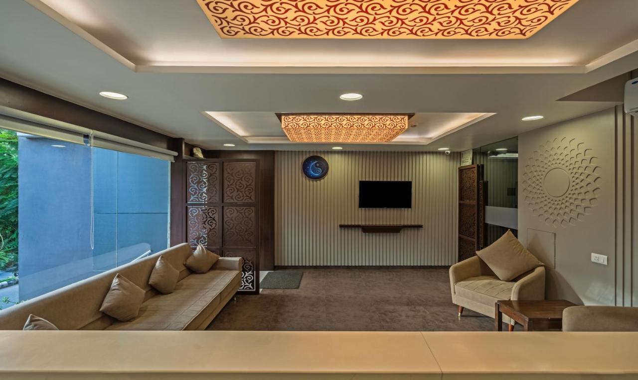 Hotel Casa, Vadodara Ngoại thất bức ảnh