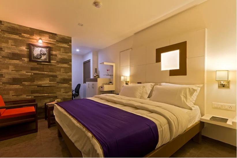 Hotel Casa, Vadodara Ngoại thất bức ảnh