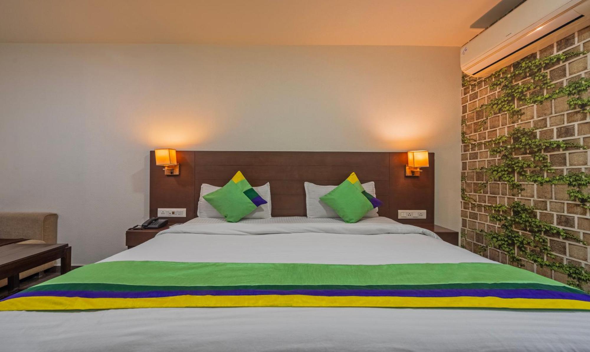 Hotel Casa, Vadodara Ngoại thất bức ảnh