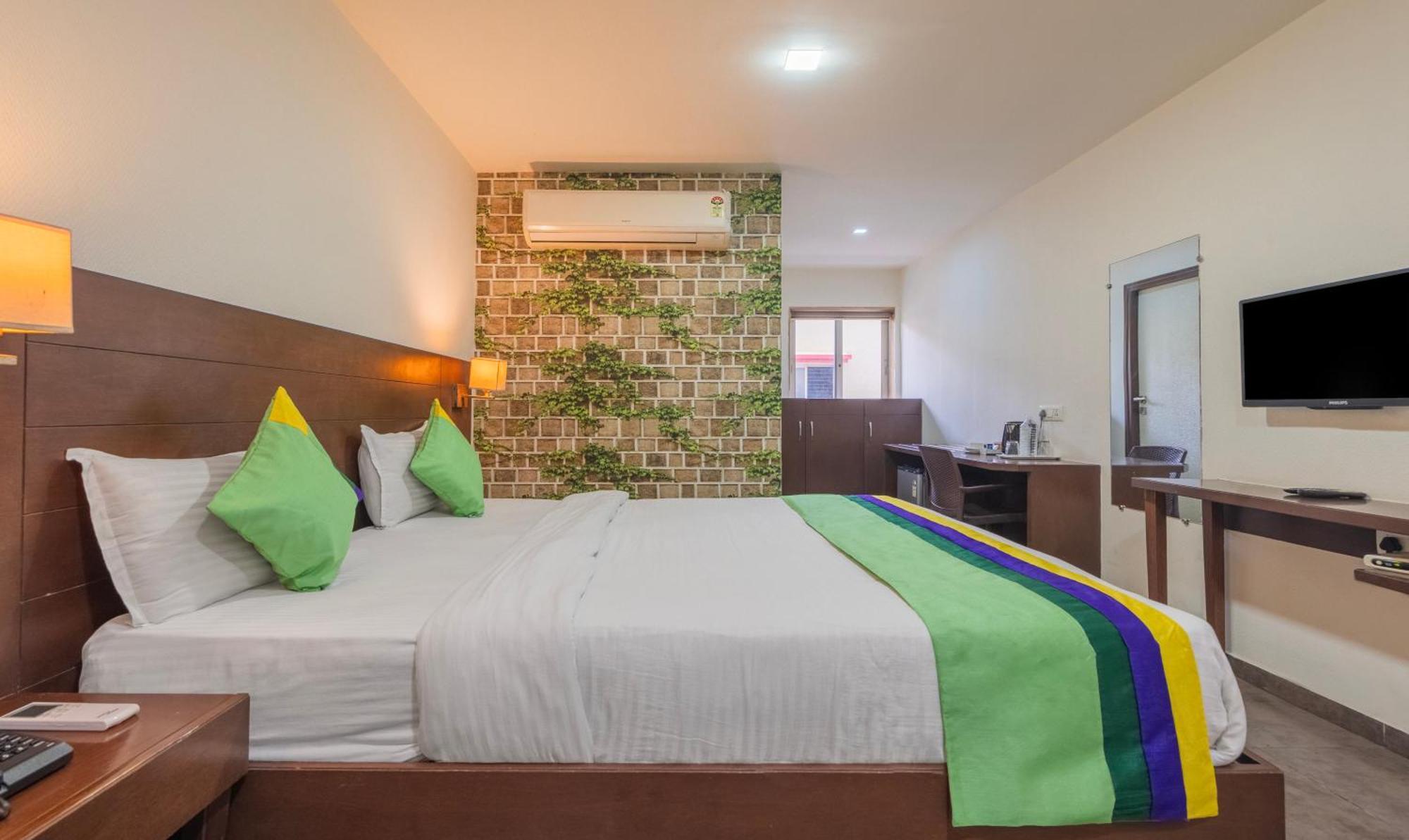 Hotel Casa, Vadodara Ngoại thất bức ảnh